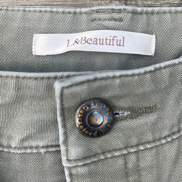 L&Beautiful Cropped Pants - Picture 4 of 12